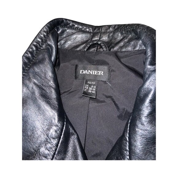 Danier Leather Women's Black Coat Jacket Size XS with Zippered Sleeve and Pocket - Picture 6 of 13
